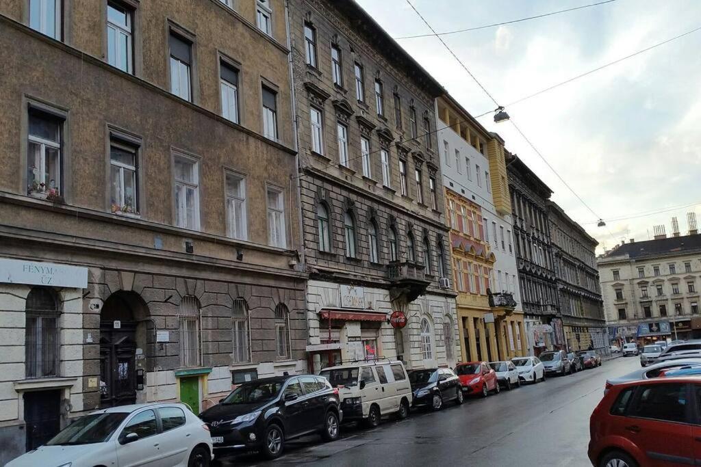 Sera'S Place In My Lovely Budapest Exterior photo